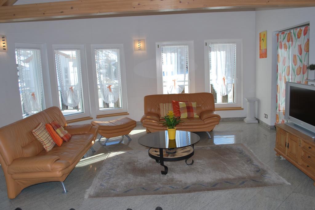 Aquarell Apartments Saas-Grund Szoba fotó